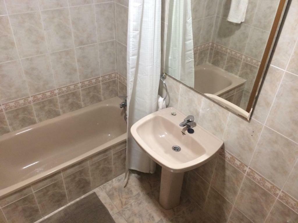 Amplio Y Comodo Apartamento Con Parking Lejlighed Valencia Eksteriør billede